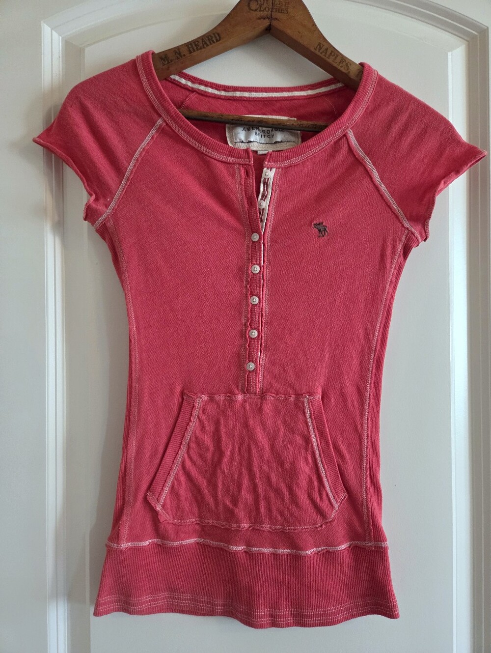 Vintage Y2K Abercrombie & Fitch Red Ribbed Pocket Henley M Bella Swan Grunge